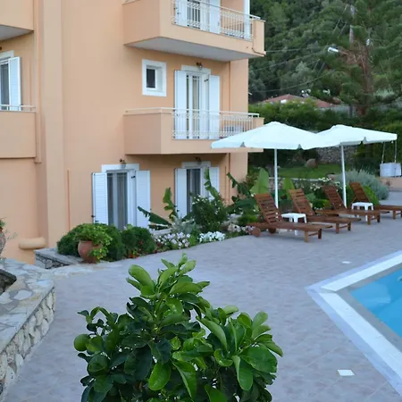 Hotel apartamentowy Irini *